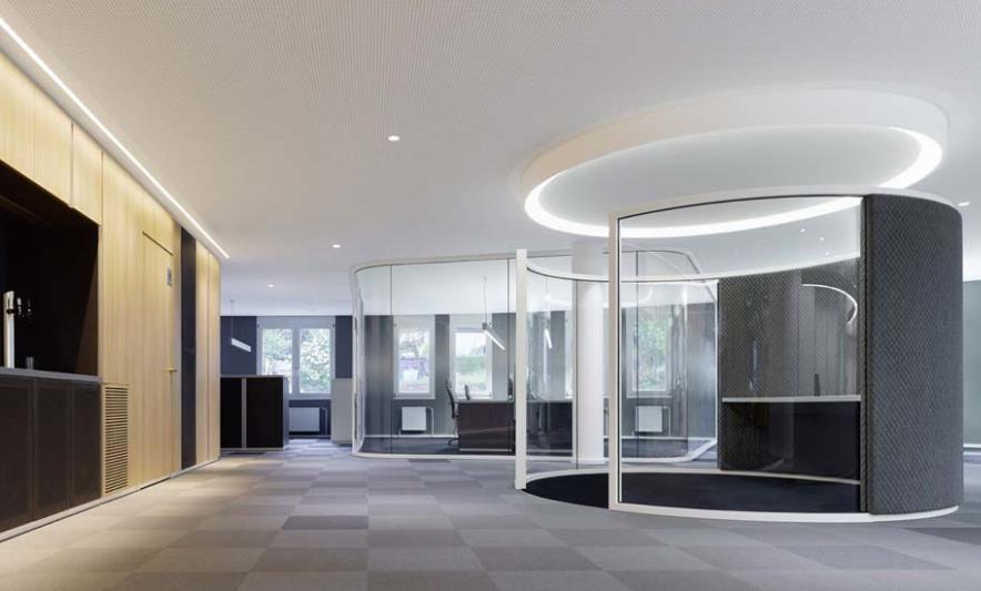 辦公室裝修施工電路鋪設(shè)的注意事項(xiàng)有哪些？辦公室橡膠地板的施工工藝是什么？